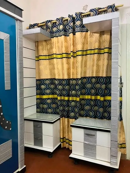 luxury bedroom set available For Sale in Gulshan-e-Iqbal | Karachi Ads - photo 4