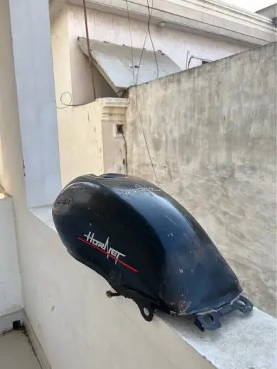125 deluxe fuel tank with fuel guage For Sale in New Karachi | Karachi Ads - photo 4