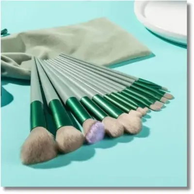 13-Piece Makeup Brush Set 💄 - photo 2