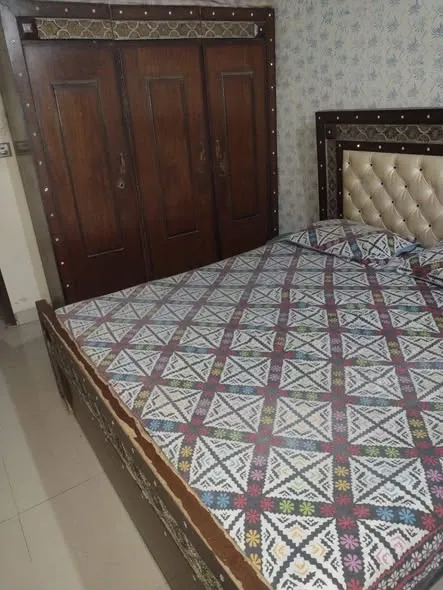 3 door cupboard For Sale in Clifton | Karachi Ads - photo 3