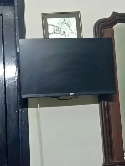 32 Inch Smart LED OKTA - For Sale in Orangi Town, Karachi