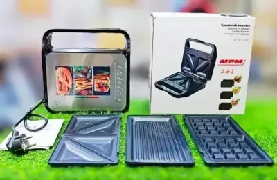 3in1 Waffle Maker, sandwich maker and grill for Sale in Gulistan-e-Jauhar, Karachi