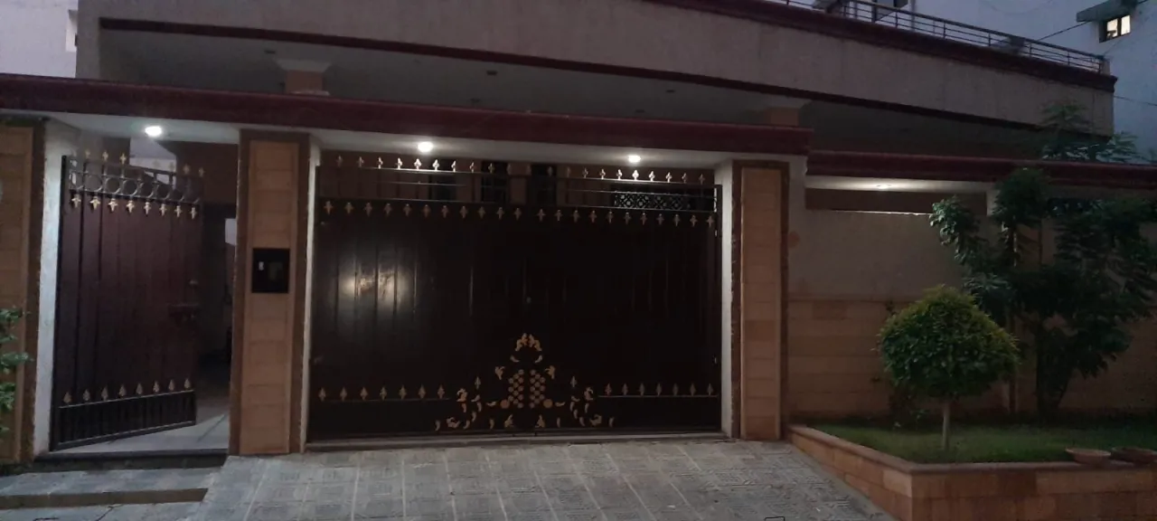 400 SQUARE YARDS HOUSE For Sale in New Rizvia Cooperative Housing Society | Karachi Ads - photo 1