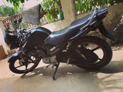 Yamaha YBR 125 For Sale in North Karachi | KarachiAds - photo 4