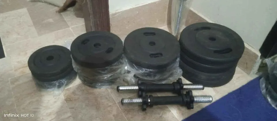Bench press and dumbbell For Sale in Karachi, Karachi - photo 2