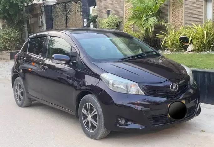 Toyota Vitz 1.0 Jewela For Sale in Gulshan-e-Iqbal | KarachiAds - photo 7