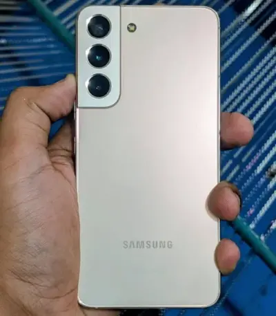 Samsung Gallaxy S22 Offical PTA Approve ✅️ For Sale in Gulshan-e-Hadeed | KarachiAds