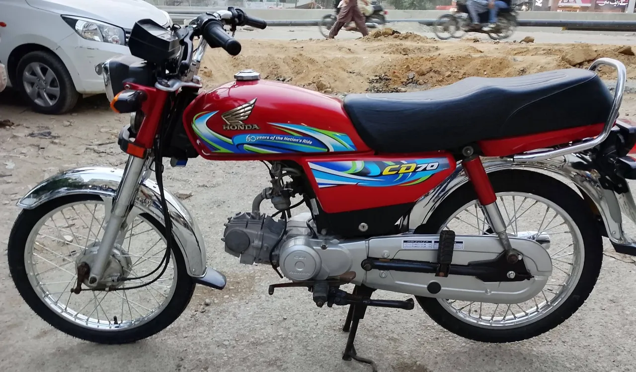 Honda CD-70 For Sale in Gulistan-e-Jauhar Block 12 | KarachiAds - photo 4