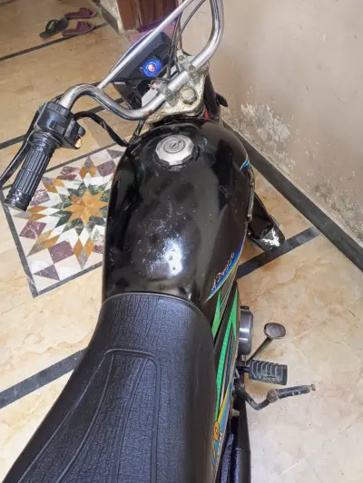 Unique 70cc 2019 Model For Sale in North Karachi | KarachiAds - photo 3