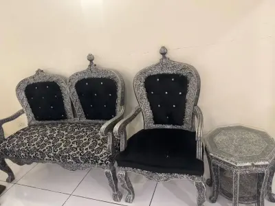 9 seater sofa For Sale in DHA Defence Phase 6 | Karachi Ads