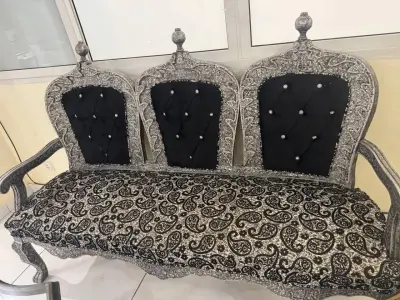 9 seater sofa For Sale in DHA Defence Phase 6 | Karachi Ads - photo 2