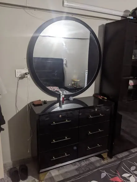 Black Bedroom Set For Sale in Federal B Area | Karachi Ads - photo 5