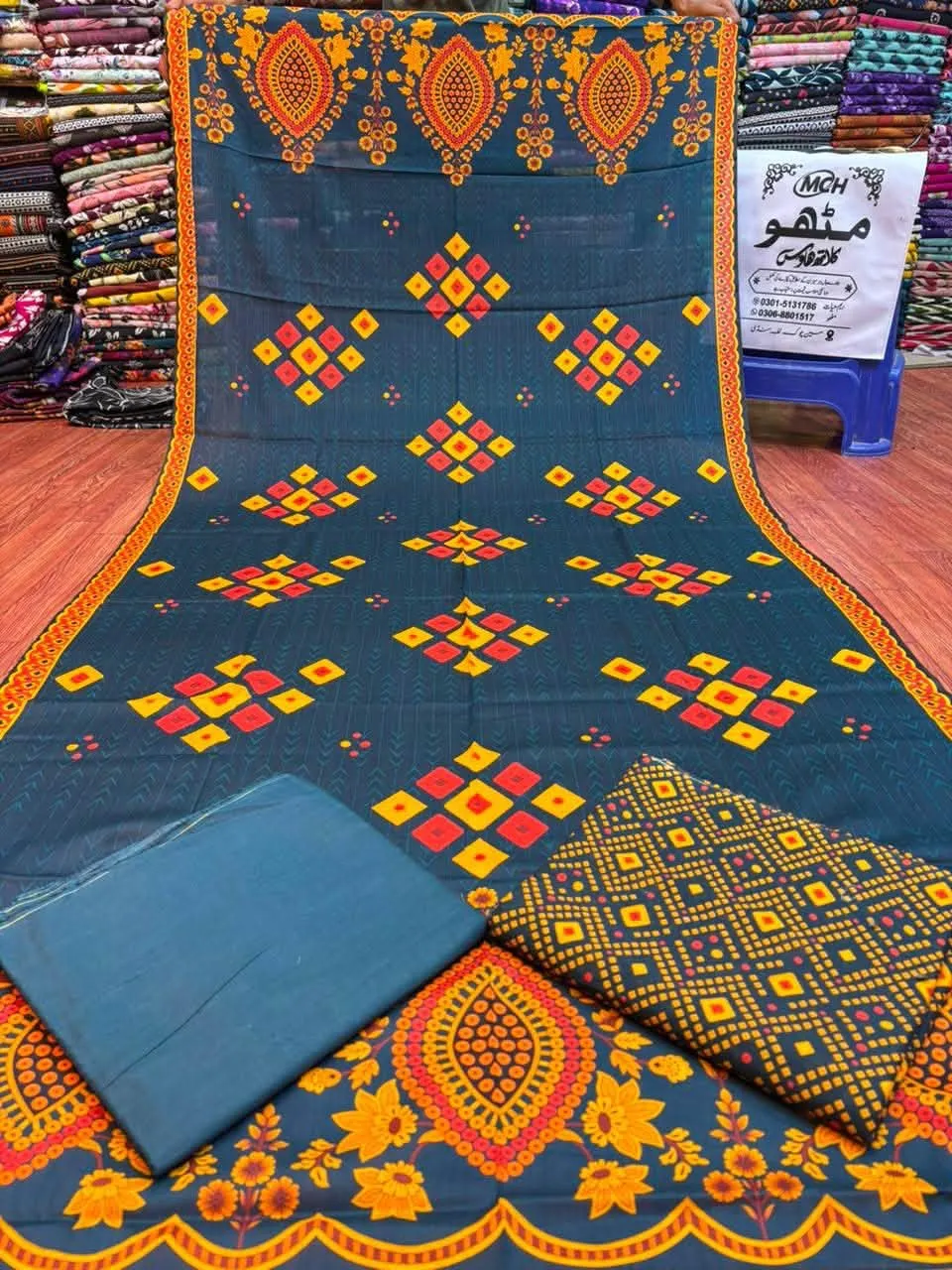 alkaram classic lawn 3 piece For Sale in Gulistan-e-Jauhar | Karachi Ads - photo 3