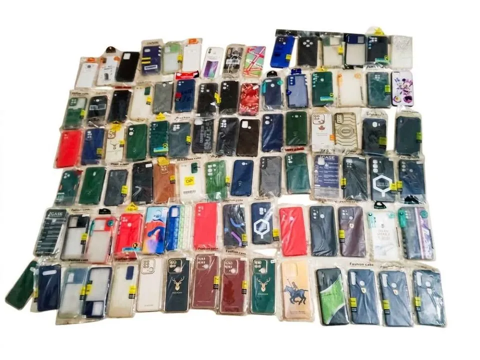 All mobiles models covers - photo 6