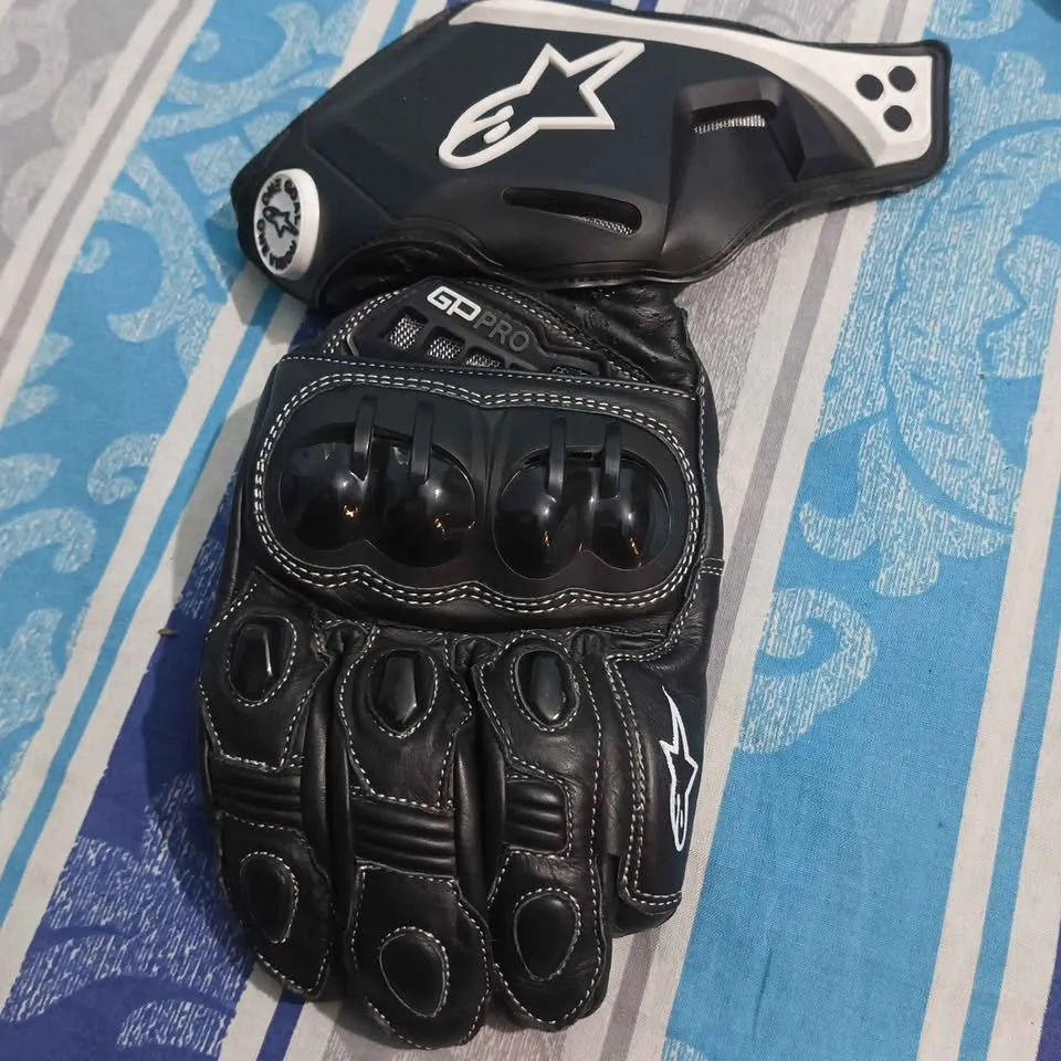 Alpinestars riding safety gloves For Sale in North Karachi | Karachi Ads - photo 2