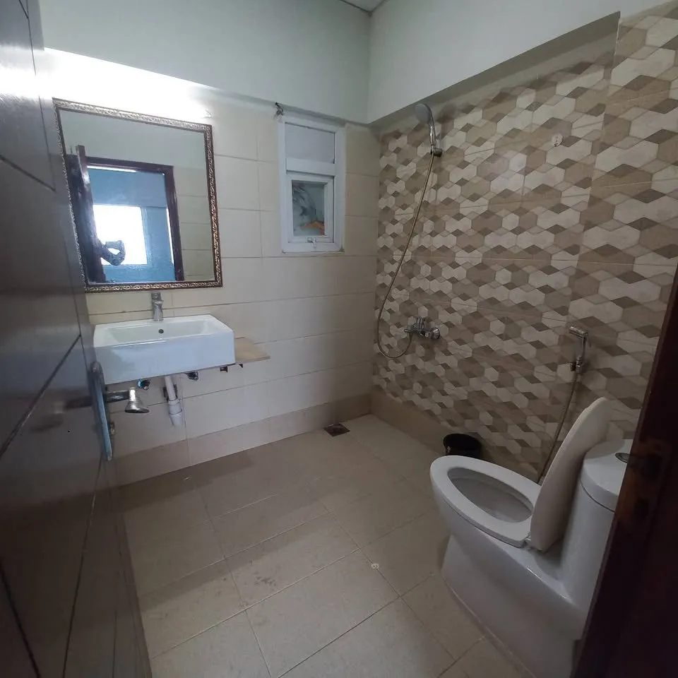 Apartment for Rent in DHA Phase 6 - photo 3