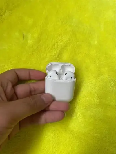 Apple airpods 2nd generation For Sale in Gulistan-e-Jauhar | Karachi Ads