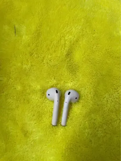 Apple airpods 2nd generation For Sale in Gulistan-e-Jauhar | Karachi Ads - photo 2