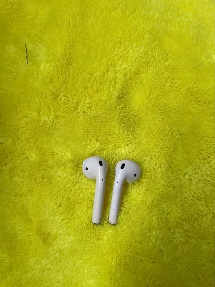 Apple airpods 2nd generation For Sale in Gulistan-e-Jauhar | Karachi Ads - photo 2