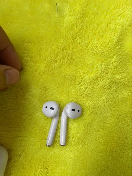 Apple airpods 2nd generation For Sale in Gulistan-e-Jauhar | Karachi Ads - photo 3