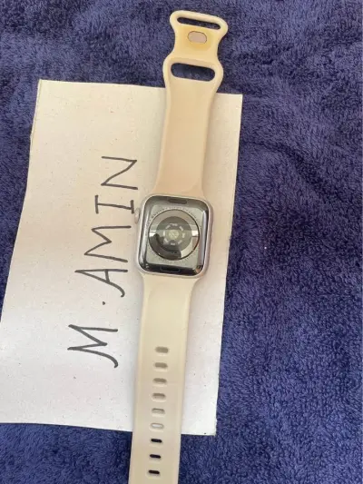 Apple Watch Series 4 40mm For Sale in Gulistan-e-Jauhar | Karachi Ads - photo 3