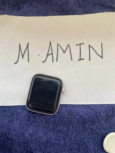 Apple Watch Series 4 40mm For Sale in Gulistan-e-Jauhar | Karachi Ads - photo 4