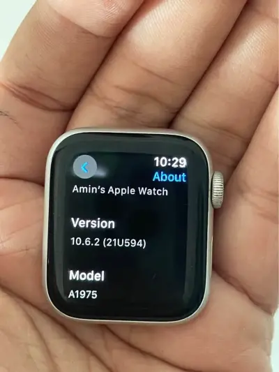 Apple Watch Series 4 40mm For Sale in Gulshan-e-Iqbal | Karachi Ads - photo 2