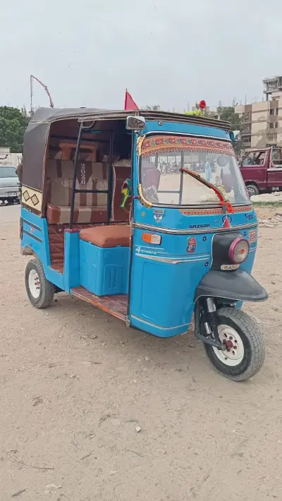 AUTO RICKSHAW 2022 MODEL SAZGAR For Sale in Gulistan-e-Jauhar | Karachi Ads - photo 2