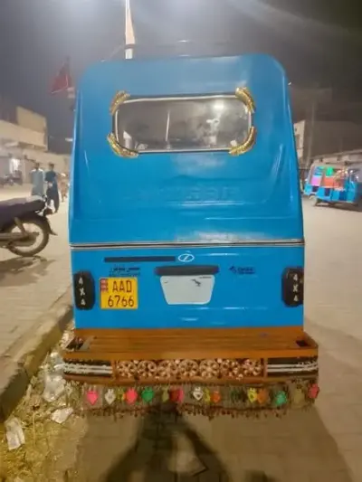 AUTO RICKSHAW SAZGAR 6 SITER DAEWOO 2025 MODEL GENUINE For Sale in Scheme 33 | Karachi Ads - photo 4
