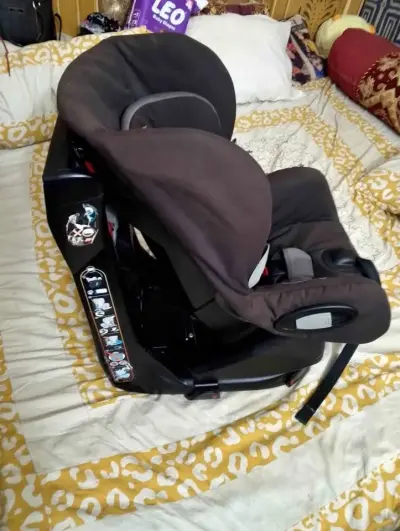 BABY CAR SEAT