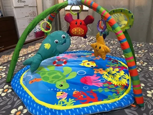 Baby items available for sale in excellent condition. - photo 3