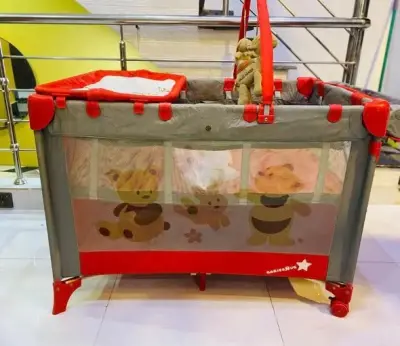 Baby playpen / play yard / sleeping cot available for sale - photo 4