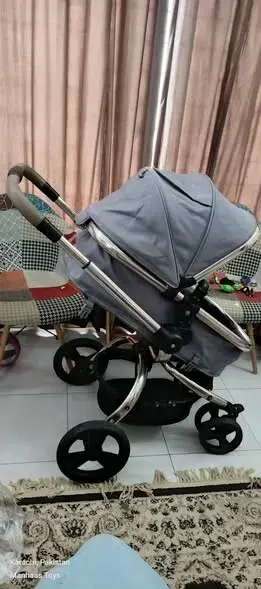 Baby pram🩶 For Sale in Gulistan-e-Jauhar | Karachi Ads