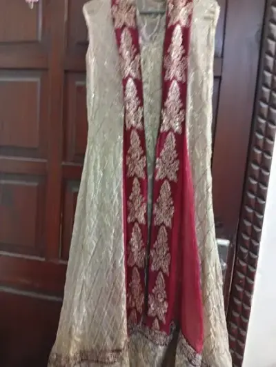 Beautiful Gown – Small Size