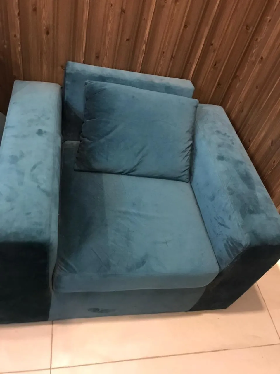 Beautiful Teal Velvet Sofa Set β Excellent Condition - photo 2