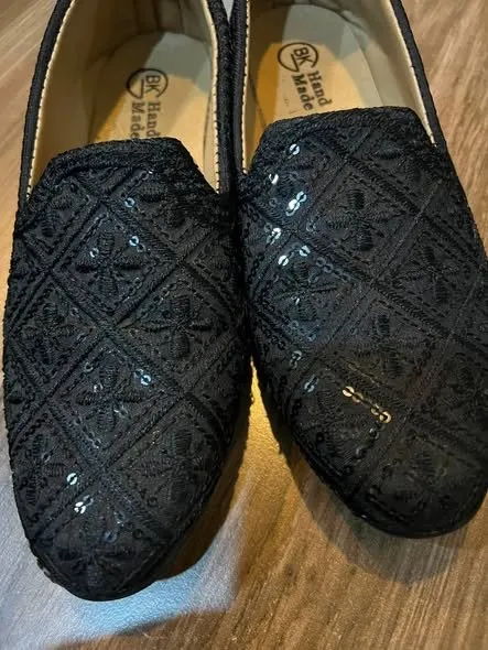 black sherwani new Condition For Sale in Shahra-e-Faisal | Karachi Ads - photo 2