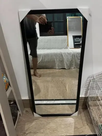 Brand new 2 fancy wall mirrors for sale. - photo 2