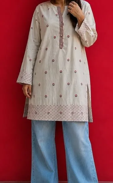 Branded ladies shirt/kurti available - photo 1