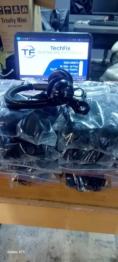 Calling headphones logitech H390 For Sale in Saddar, Karachi - photo 3