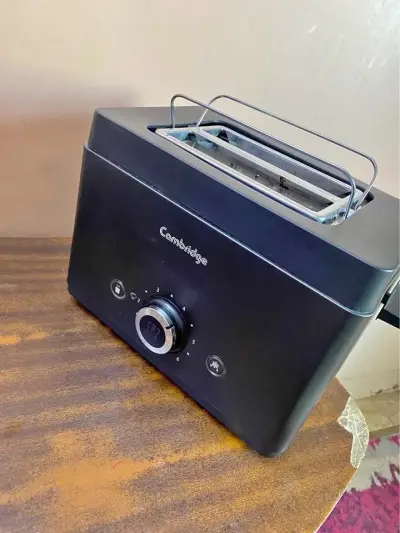 Cambridge Bread Toaster Tt3166 for Sale in Gulistan-e-Jauhar, Karachi