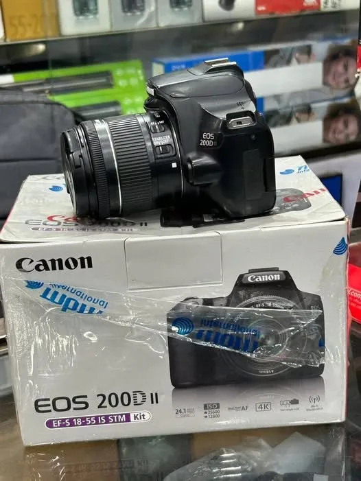 Canon 200D Mark II ( 18-55mm stm ) - For Sale in Saddar, Karachi - photo 1