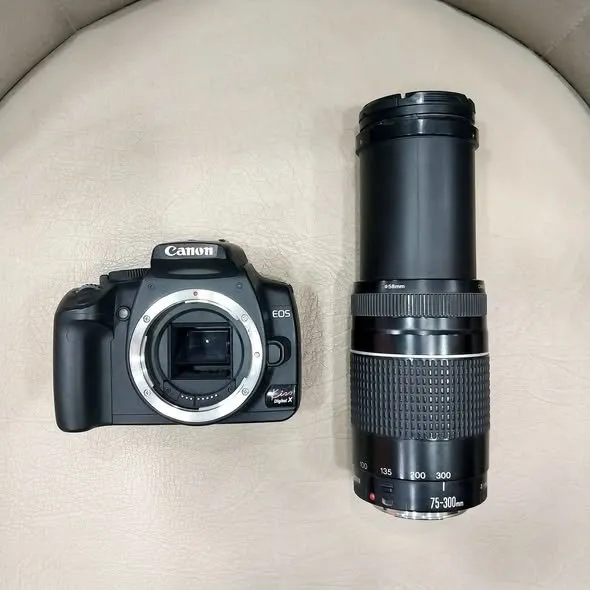 Canon 400D DSLR Camera with Canon 75-300 mm full zooming lens - photo 3
