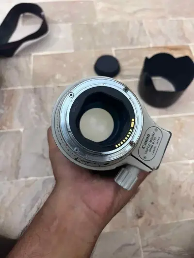 Canon 70/200 f 2.8 lens - For Sale in Nazimabad, Karachi - photo 2