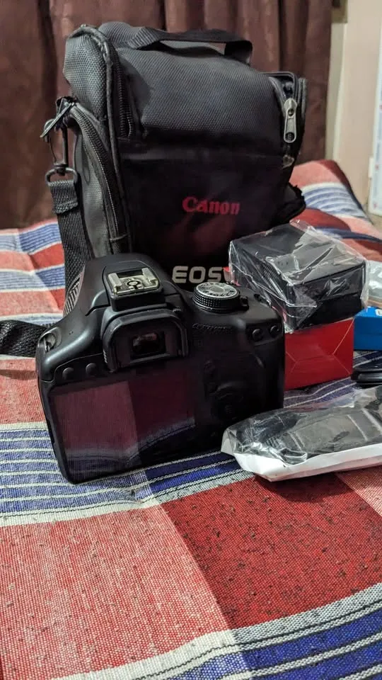 Canon EOS 500D DSLR Camera For Sale in Clifton, Karachi - photo 4