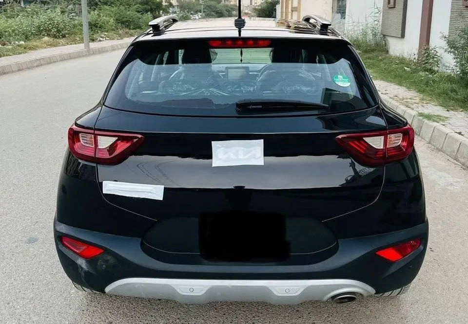 CAR AVAILABLE ON INSTALLMENT KIA Stonic Ex+ Full Option For Sale in Federal B Area | Karachi Ads - photo 2