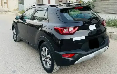 CAR AVAILABLE ON INSTALLMENT KIA Stonic Ex+ Full Option For Sale in Federal B Area | Karachi Ads - photo 4