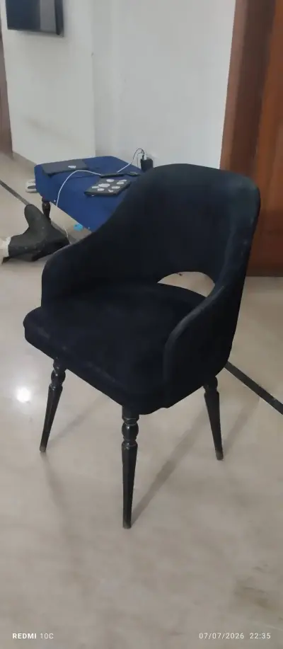 Six chairs dining table For Sale in Gulistan-e-Jauhar | Karachi Ads - photo 4