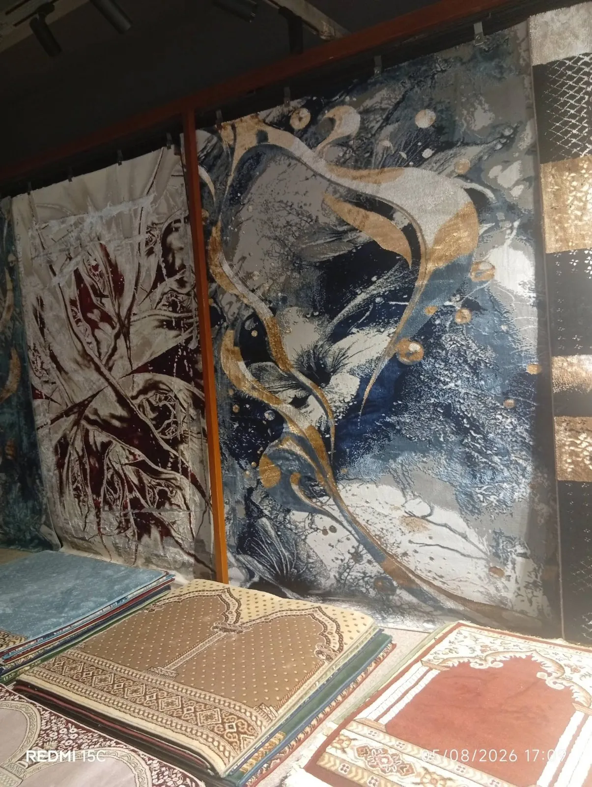 centre carpet & jaynamaz grass carpet - photo 1