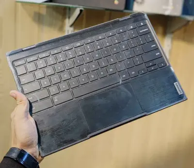 CHROMEBOOK LENOVO-300E For Sale in Saddar, Karachi - photo 4