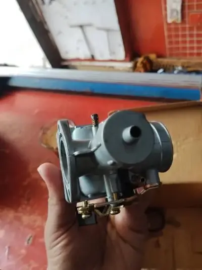 Clip on handles, Side mirrors with risers, Pz30 carburettor For Sale in Gulistan-e-Jauhar | Karachi Ads